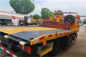 张堰镇附近拖车电话号码服务